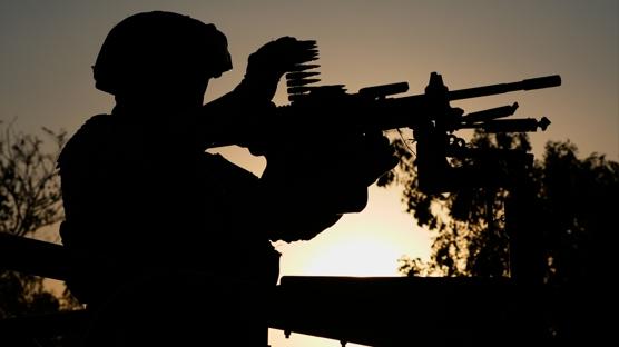 ABD'de hava �ss�nde silahl� sald�r�: Tecrit alt�na al�nd�