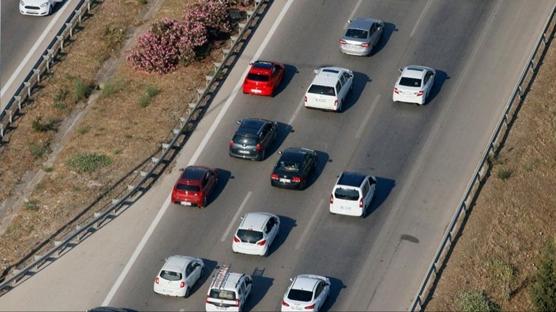 Otoyolda makas pahal�ya patlad�