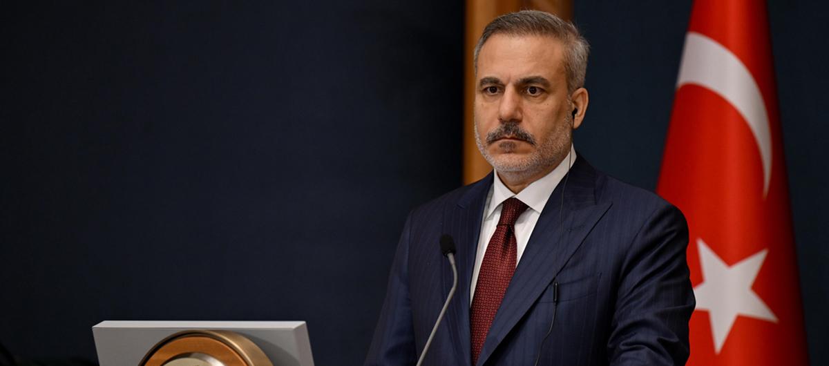 Bakan Fidan'dan �srail ve �ran'a net uyar�: B�lgeyi daha fazla karga�aya s�r�klemeyin