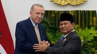 Cumhurba�kan� Erdo�an, Endonezyal� mevkida��yla g�r��t�