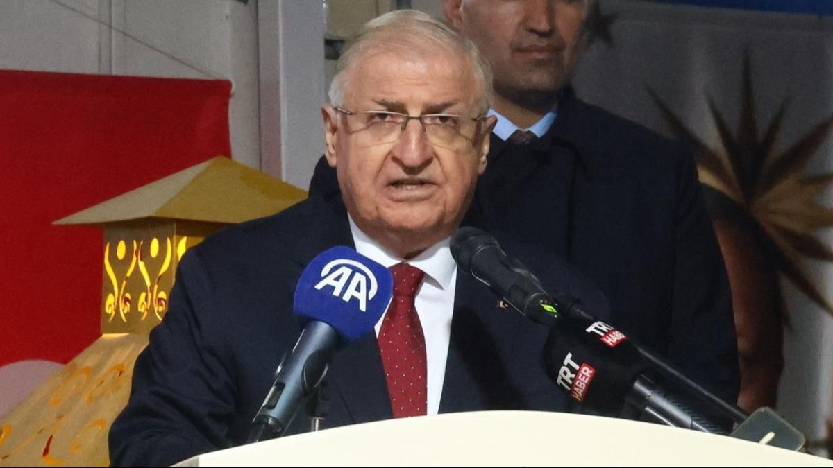 Orta Do�u'da �k�r�lgan zemin� uyar�s�... Bakan G�ler: T�rkiye ate�kes i�in diplomasi pe�inde