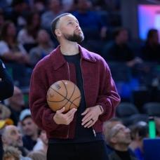 Stephen Curry'den iyi haber! Parkelere d�nmeye haz�rlan�yor