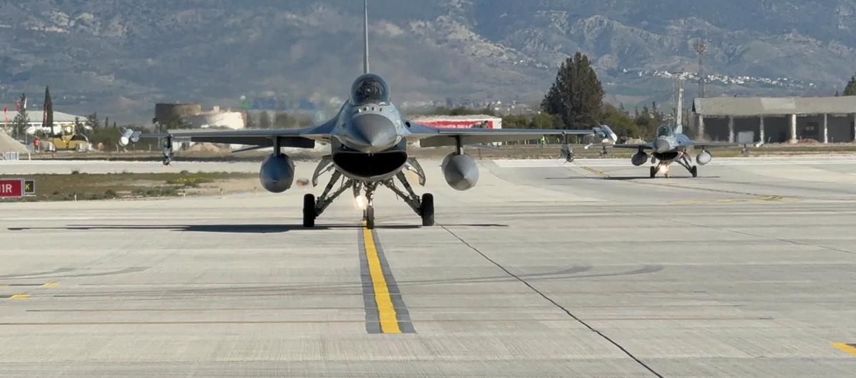 T�rk F-16'lar�n� hazmedemeyen Rumlara zor soru: Fransa ve Hollanda hangi stat�ye sahip?