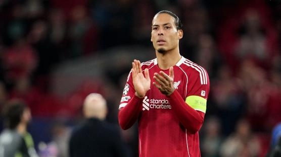 Van Dijk'tan Galatasaray ma�� sonras� olay payla��m