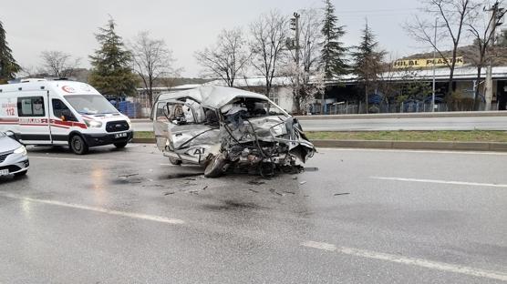 Bayram sabah� korkun� kaza: �orum'dan ac� haber geldi