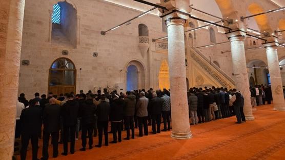Depremde hasar g�rm��t�: Selahaddin Eyyubi Camii restore edildi