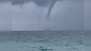 Kumluca açıklarında hortum paniği