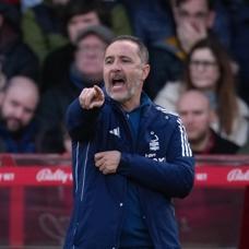 Nottingham Forest penalt�larla �eyrek finalde