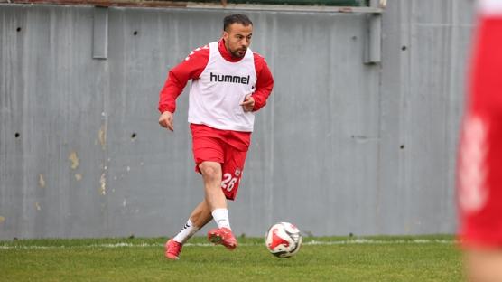 Sivasspor, Manisa FK mesaisini tamamlad�