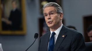 ABD, �ran petrol�n�n sat���na ge�ici olarak izin verdi