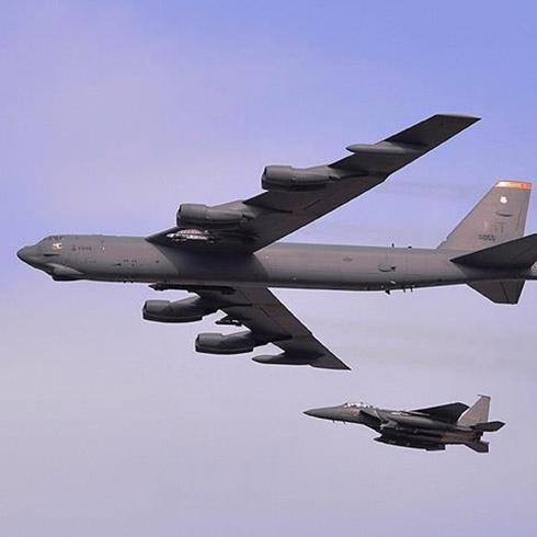 B-52'ler dron �emberine al�nd�