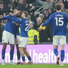 Chelsea, Everton deplasman�nda da��ld�
