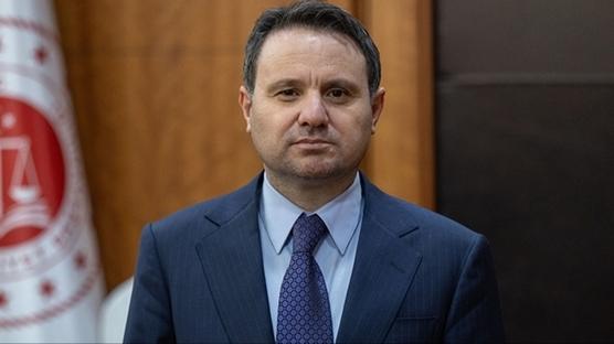 �zg�r �zel'in yalan iddialar� tutmad�... Bakan G�rlek'e destek ya�d�