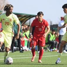 U17 Milliler, �spanya ile yeni�emedi