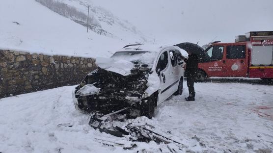 Hakkari'de korkunç kaza: 1 ölü, 7 yaralı