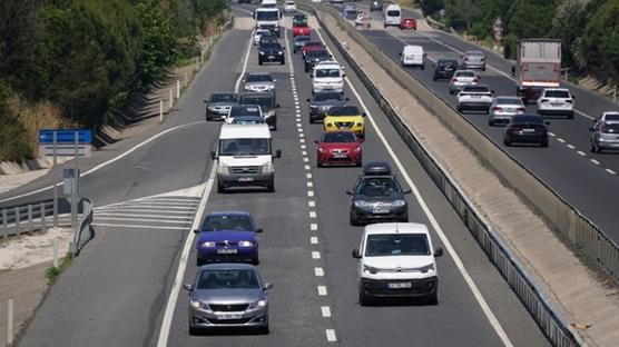 �stanbul-Tekirda� kara yolunda bayram yo�unlu�u