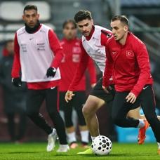 Milliler, Romanya mesaisini s�rd�r�yor