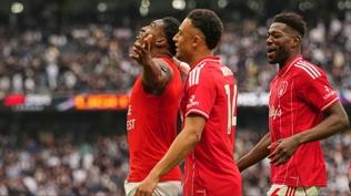 Tottenham yine kaybetti! Nottingham deplasmanda fark attı