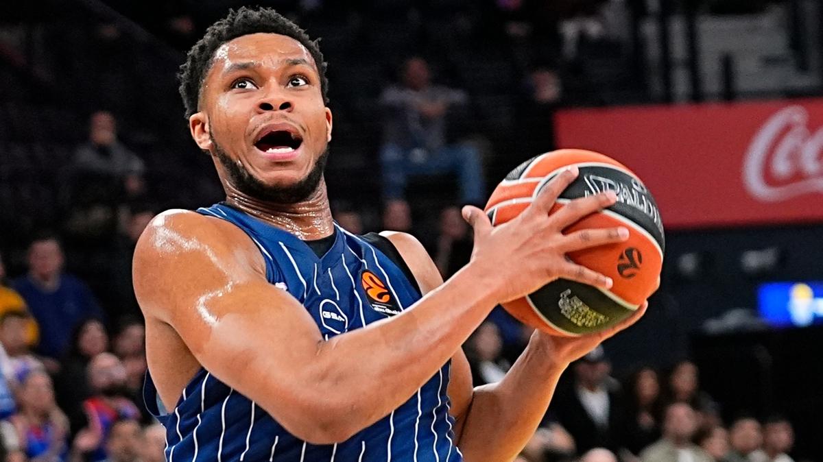 Anadolu Efes deplasmanda Barcelona'ya konuk olacak