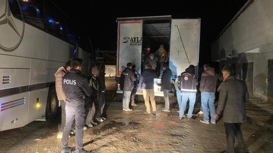 Çankırı'da 75 düzensiz göçmen yakalandı