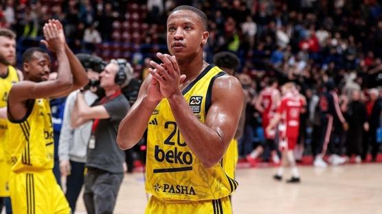 Devin Hall, �talya'ya d�n�yor