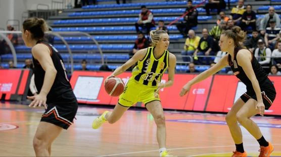 Fenerbahçe Opet seriye galibiyetle başladı