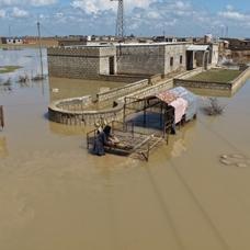 Haseke sular alt�nda kald�! Suriyeli y�zlerce aile tahliye edildi