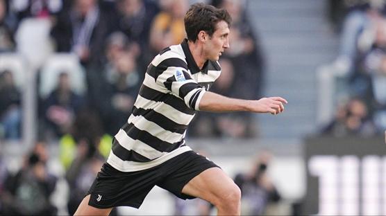 Juventus, Andrea Cambiaso i�in kap�y� y�ksekten a�t�