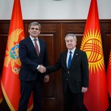 K�rg�zistan ile Karada�'dan i�birli�i: �mzalar at�ld�