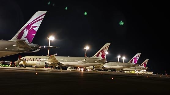 Katar uçaklarını ülkeden çıkardı