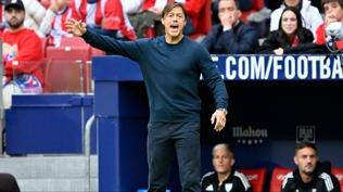 Sevilla'da ayr�l�k! Resmen a��kland�