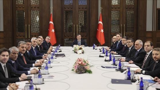 Cumhurba�kan� Yard�mc�s� Y�lmaz ba�kanl���nda EKK topland�