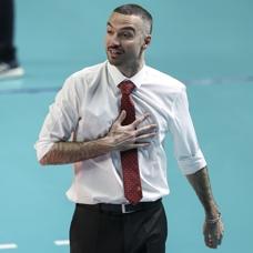 Galatasaray Daikin'de ba�antren�r Alberto Bigarelli ameliyat oldu