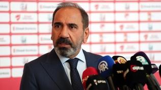 Mecnun Otyakmaz'dan Be�ikta� a��klamas�: Bir ��z�m bulaca��z