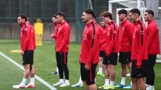 Milliler, Romanya ma�� haz�rl�klar�n� s�rd�rd�