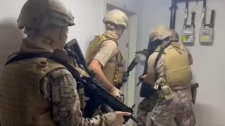 Organize �rg�te e� zamanl� operasyon: �ok say�da ki�i yakaland�