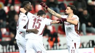 Trabzonspor gol yollar�nda s�k�nt� ya�am�yor! �ampiyonluk sezonu geride b�rak�ld�