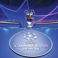 UEFA'dan Premier Lig kul�plerine ret