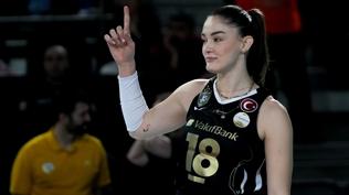 Vak�fBank, Galatasaray'a set vermeden finale y�kseldi