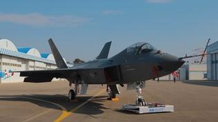 F-4 sava� u�aklar�n�n yerini alacak