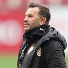 Galatasaray, Trabzonspor mesaisini �ift idmanla s�rd�rd�