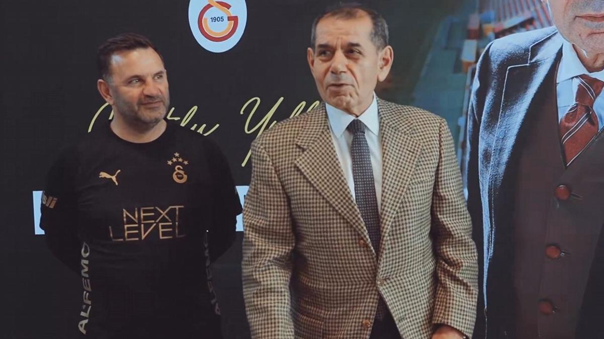 Galatasaray'da ba�kan Dursun �zbek'e do�um g�n� kutlamas�