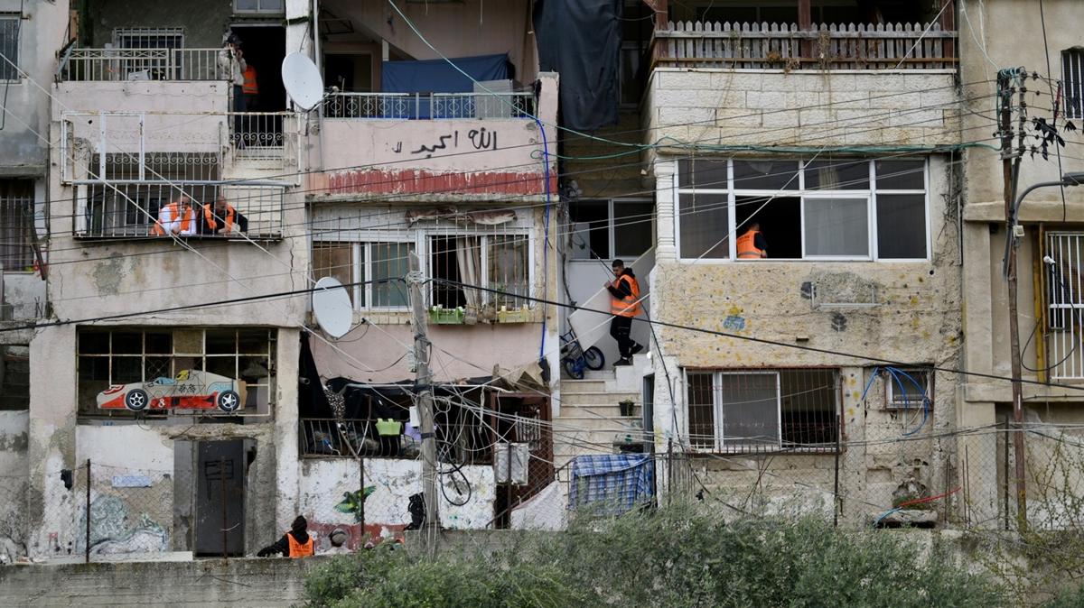 ��gal alt�ndaki Do�u Kud�s'te �srail zulm�: Filistinlilerin evlerine el koydular