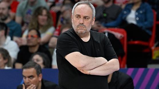 Karşıyaka'da yeni dönem: Ahmet Kandemir göreve getirildi