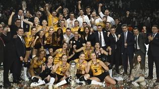 Kupa Voley'in sahibi VakıfBank!