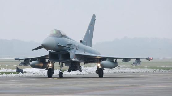 T�rkiye vites y�kseltti! Eurofighter i�in kritik imza