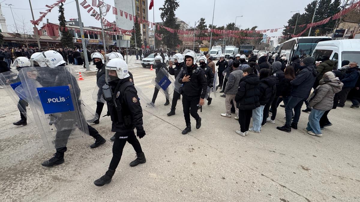 Nevruz'da ter�r propagandas�na ge�it yok: G�zalt� say�s� y�kseldi