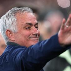 Benfica'da Jose Mourinho i�in karar verildi