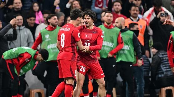 Ferdi Kad�o�lu'ndan ilk resmi gol!