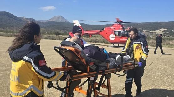 Kalp krizi geçiren hastanın imdadına helikopter ambulans yetişti